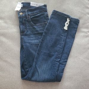 Loft Crop with details!